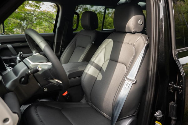 Interior Asientos Land Rover Defender 110 7 pax _ 2026