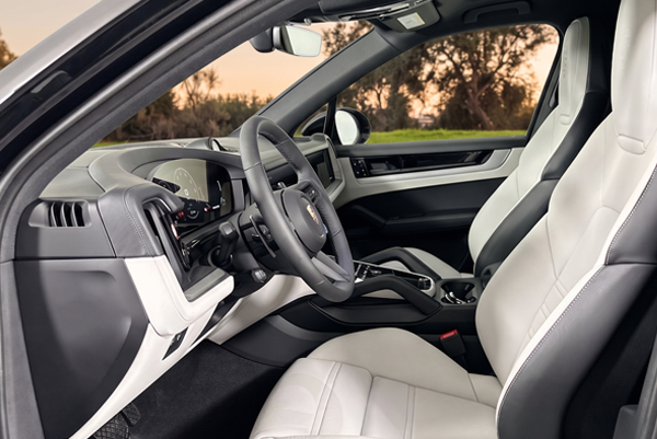 Porsche Cayenne E-Hybrid Coupé / 2026