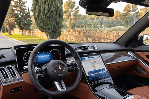 Interior Volante Mercedes Clase S 450 Pack AMG / 2025