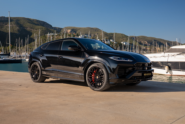 Lamborghini Urus SE / 2025-2026