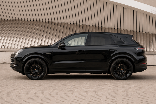 Vision Lateral Porsche Cayenne E-Hybrid Coupé _ 2026