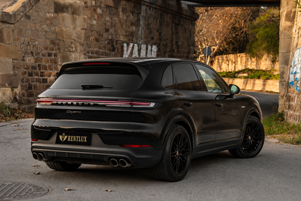 Porsche Cayenne E-Hybrid Coupé / 2026