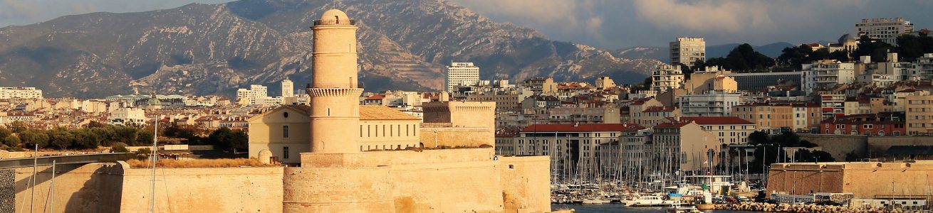 Alquilar coche de lujo en Marsella